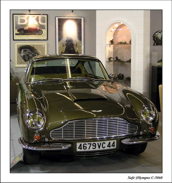 2005 - 02 - Retromobile 048